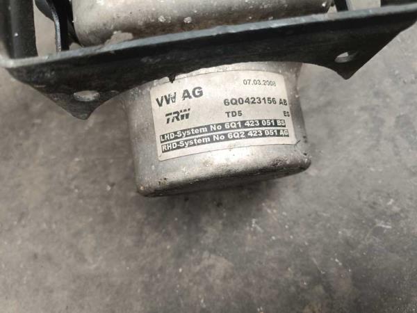 POMPE D.A VW/AUDI/SEAT/SKODA ( TRW ) - Vue 2